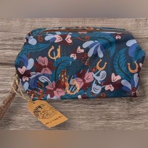 Catchfly Studio Essentials bag with leather wristlette zipper pull